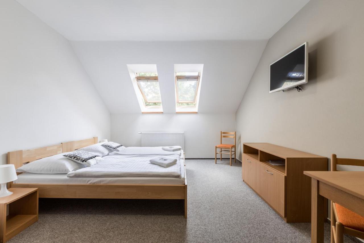 Pivovar A Penzion Grasel Český Rudolec Exterior foto